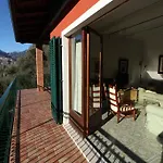 Red House Conditioned Whit Pool Enchanting View