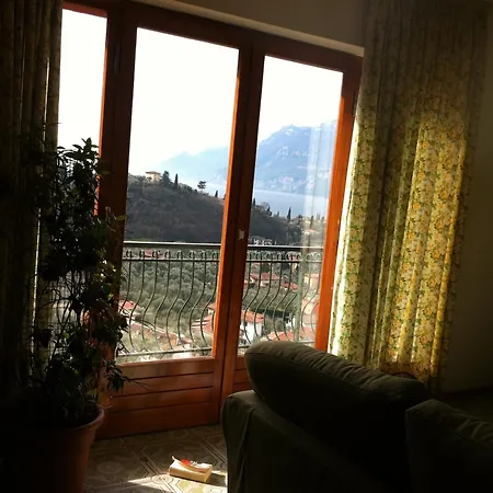 Red House Conditioned Whit Pool Enchanting View Apartment