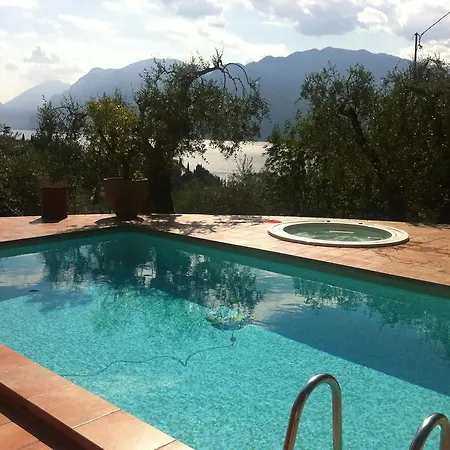 Διαμέρισμα Red House Conditioned Whit Pool Enchanting View *