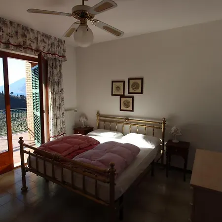 Appartamento Red House Conditioned Whit Pool Enchanting View Malcesine