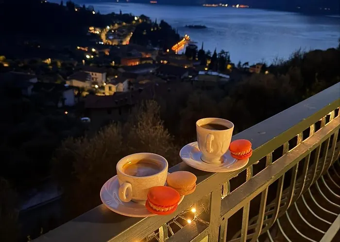 Red House Conditioned Whit Pool Enchanting View * Malcesine