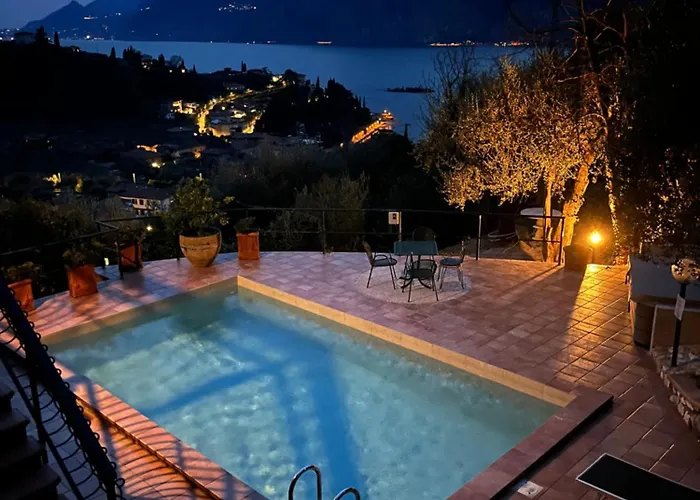 Red House Conditioned Whit Pool Enchanting View Apartamento