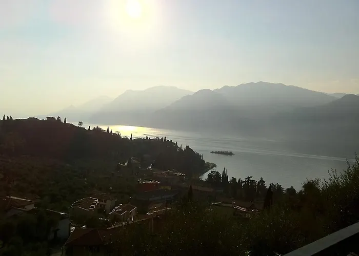 Red House Conditioned Whit Pool Enchanting View *